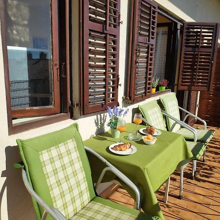 Apartments Niko Омиш Экстерьер фото